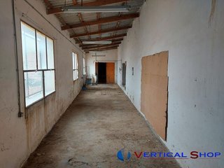 Nave industrial en venta en Caudete