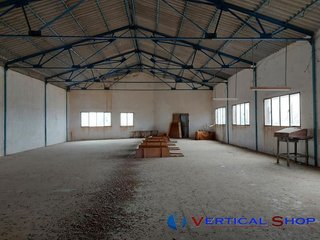 Nave industrial en venta en Caudete