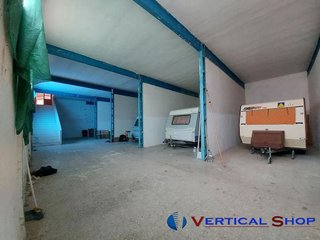 Nave industrial en venta en Caudete