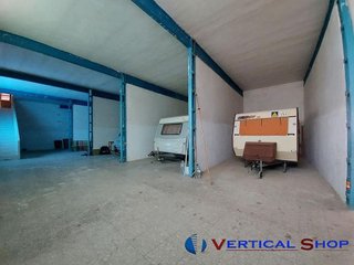 Nave industrial en venta en Caudete