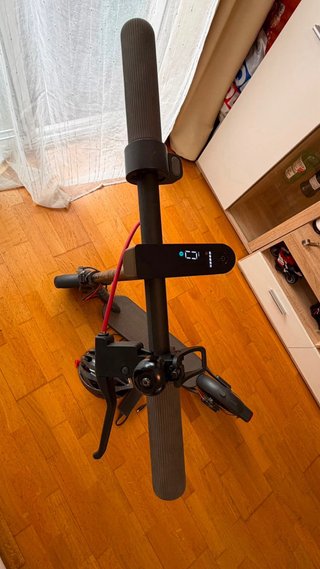 Patinete Eléctrico + Casco + Cargador