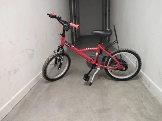 Bicicleta infantil Btwin roja