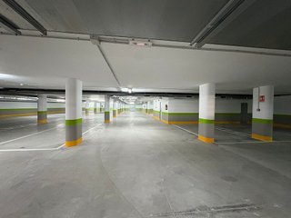 Garaje en venta en Residencia - Abella en Lugo