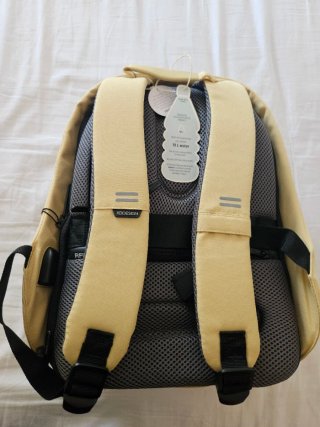Mochila XD Design antirrobo USB RFID beige
