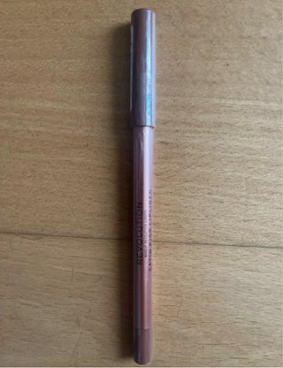 Perfilador Labios Revolution Satin Kiss Rosa