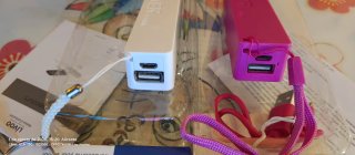 Power Bank  2200 mAh rosa blanca y LG NEGRA NUEVAS