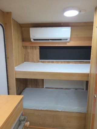 Caravana 750kg Roller con aire acondicionado