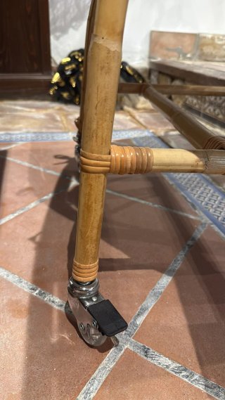 Moisés de mimbre con dosel