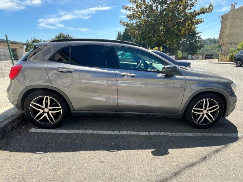 Mercedes-Benz GLA 2016 - foto 1