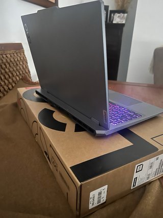 Portátil Lenovo LOQ 15IRX10