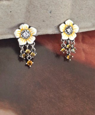 Pendientes Plata Art Nouveau! Margarita esmaltada.