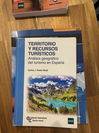 Libro turismo UNED