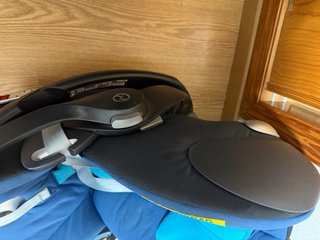 Silla coche Cybex bebé + reductor