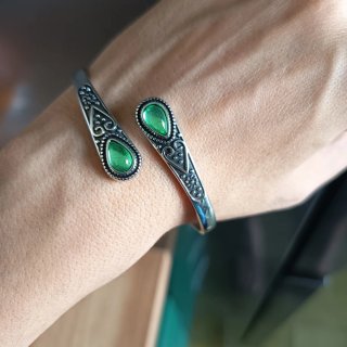 Bracciale rigido acciaio dettaglio verde donna