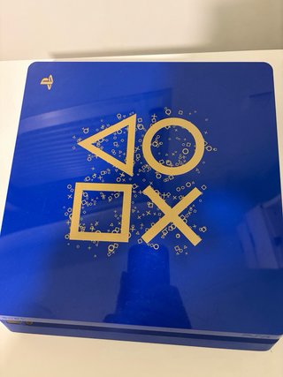 PS4 Slim 500GB Days of Play + 2 Mandos