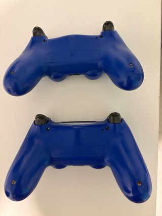 PS4 Slim 500GB Days of Play + 2 Mandos