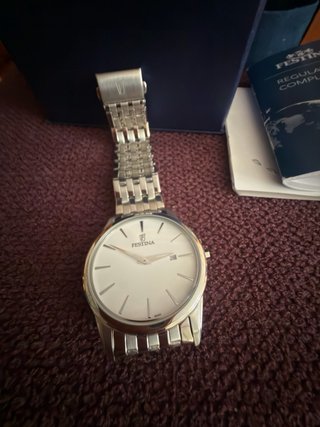 Reloj Festina Classic Plata y Blanco
