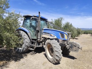 Tractor New Holland TS115