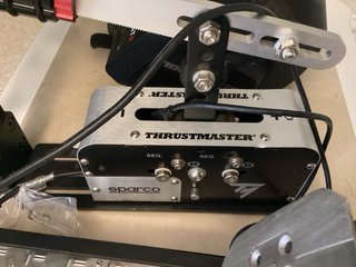 Simulador Thrustmaster completo poco uso