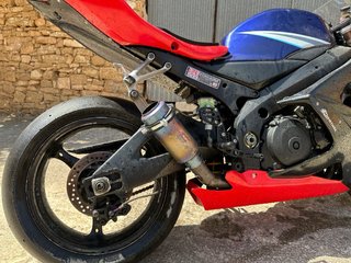 Moto de Circuito Suzuki GSXR1000 K6