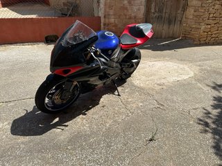 Moto de Circuito Suzuki GSXR1000 K6
