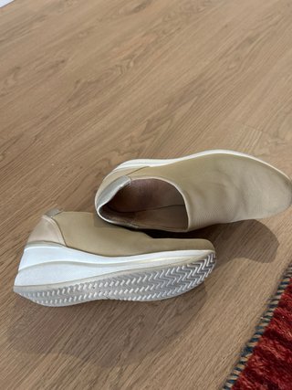 Zapatos cuña verano tejido elastico beige