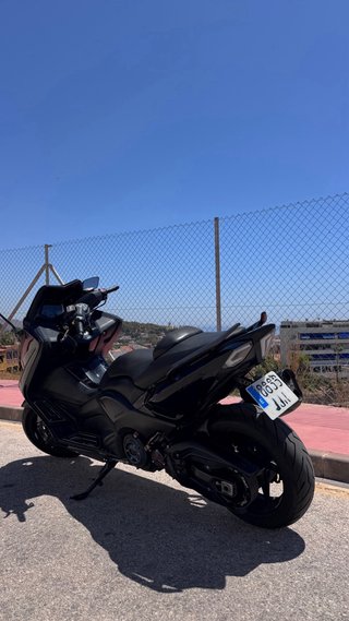Yamaha Tmax 530 Negra