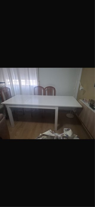 Mesa de comedor extensible blanca