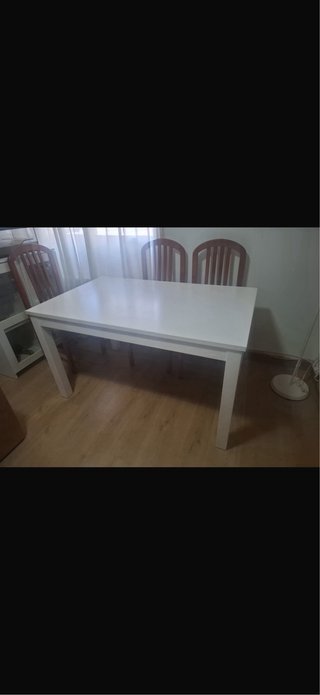 Mesa de comedor extensible blanca