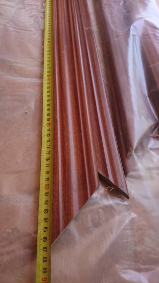 Molduras de madera para puertas