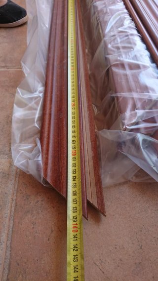 Molduras de madera para puertas