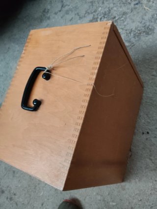 Caja de madera para microscopio