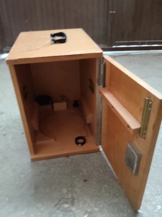 Caja de madera para microscopio