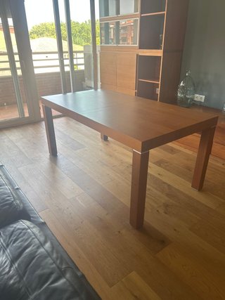 Mesa de comedor extensible de madera