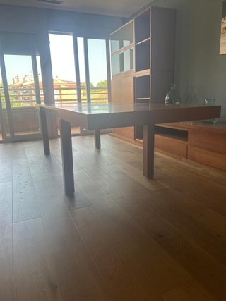 Mesa de comedor extensible de madera
