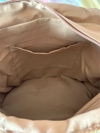 Bolso de playa de rafia con flecos