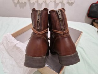 Botas de cordones marrones