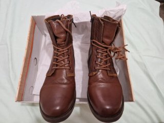 Botas de cordones marrones