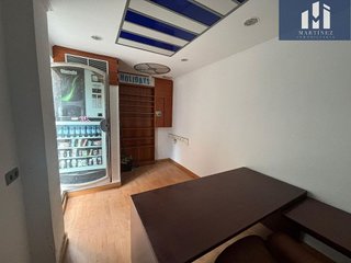 Local comercial en venta en Nueva Andalucía en Almería
