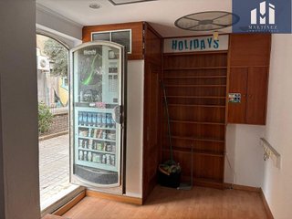 Local comercial en venta en Nueva Andalucía en Almería