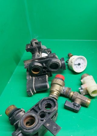 REPUESTOS DE CALDERA FERROLI DIVATOP F37