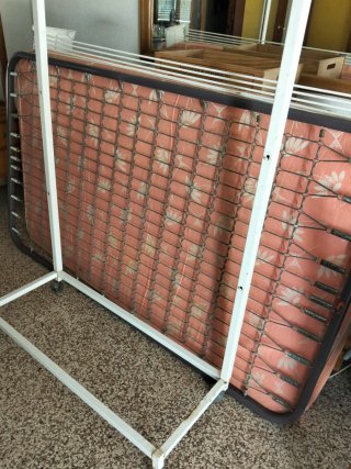 Carro para jaula de a metro con ruedas.