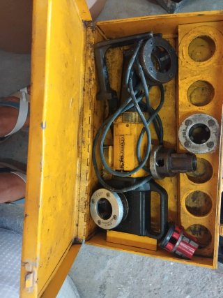 Máquina Roscadora Eléctrica