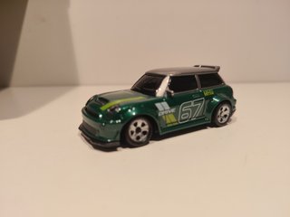 Auto radiocomandato 1:64 Verde Malachite