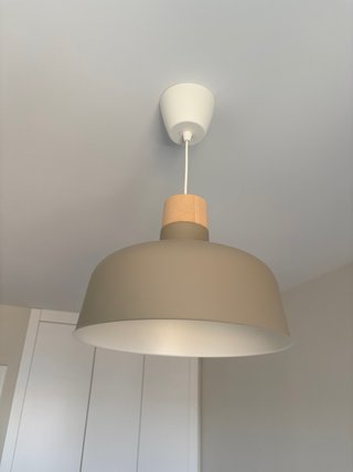 Lámpara de techo moderna madera y beige