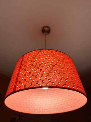 Lámpara de techo roja
