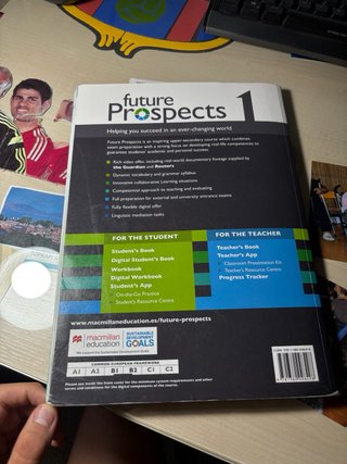 FUTURE PROSPECTS 1 Student's book: libro de tex...
