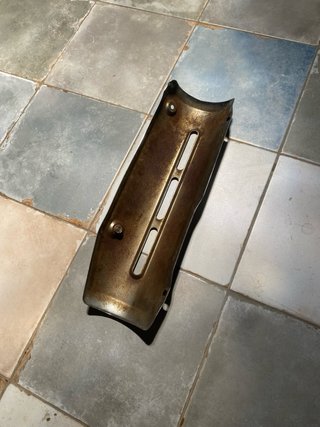 Protector escape Yamaha YBR125