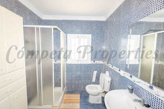 Casa rural en venta en Almijara - Capistrano - Cueva de Nerja en Nerja