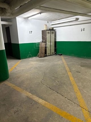Garaje en venta en Centro en Vitoria-Gasteiz